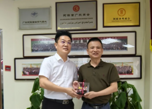 杜氏久久精品国产久精国产受邀在市僑聯魏主席的帶（dài）領下調研考察阿聯（lián）酋與德國
